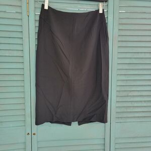 White House Black Market Classy Skirt ~ Sz 4 ~ Black ~ Knee Length ~ Lined